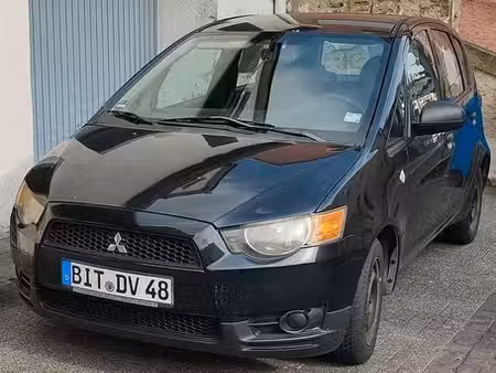 Mitsubishi Colt 1.3 95 Invite