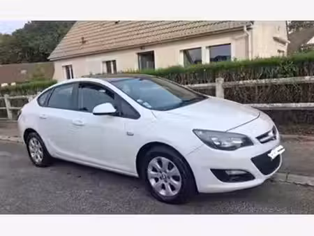 Opel Astra 1.6 CDTI 110 Cosmo