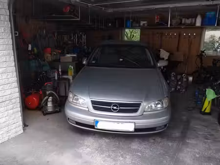 Opel Omega 2.2 144 Elegance