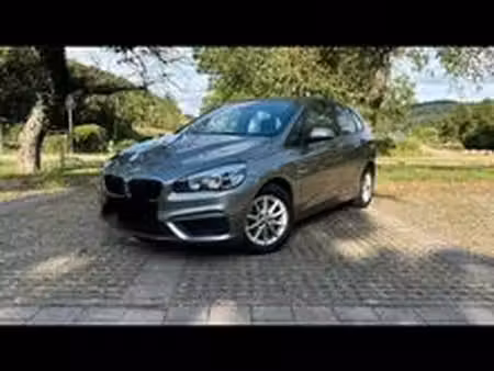 BMW Série 2 218i 1.5 136