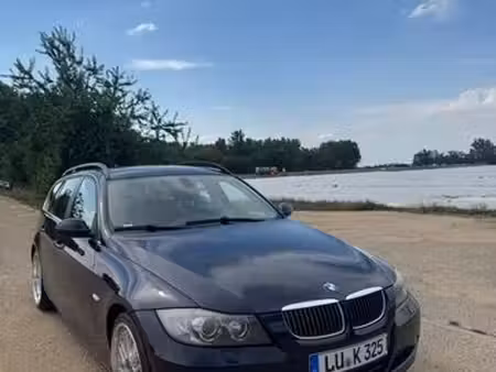 BMW Série 3 325i 2.5 218