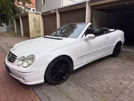 Mercedes-Benz CLK 320