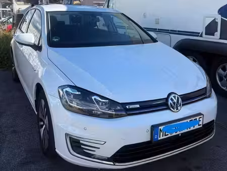 Volkswagen Golf 136