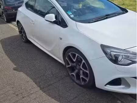 Opel Astra OPC 1.4 OPC Line