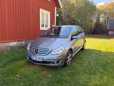 Mercedes-Benz Classe B B 200 2.0 136