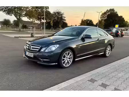 Mercedes-Benz Classe E E 220