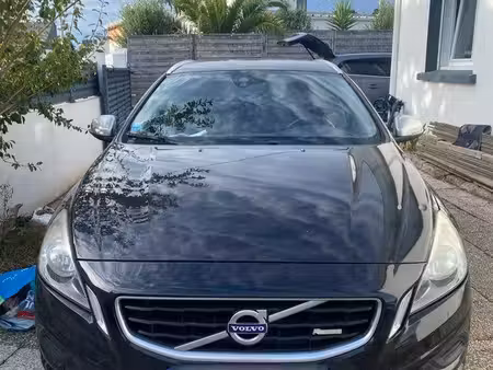 Volvo V60 D3 2.0 136