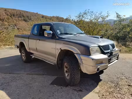 Mitsubishi L200 2.5
