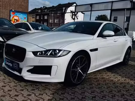 Jaguar XE D180 2.0 180 R Sport