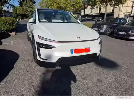 Tesla Model Y Grande Autonomie