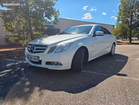 Mercedes-Benz Classe E E 220