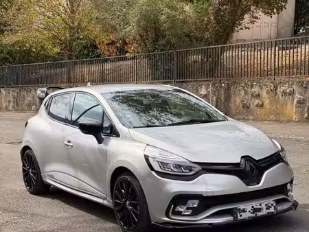 Renault Clio RS 1.6 T 200