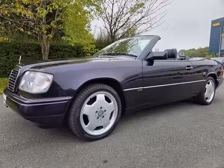 Mercedes-Benz Classe E E 200 136 Final Edition