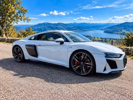 Audi R8 V10 5.2 620
