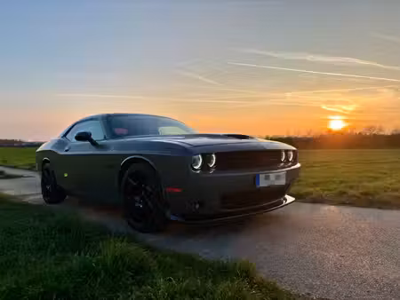 Dodge Challenger RT V8 5.7
