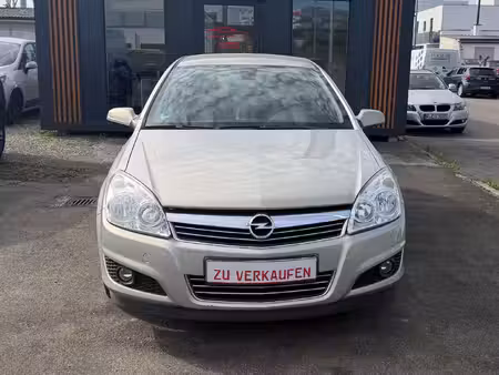 Opel Astra 1.6 105 Edition