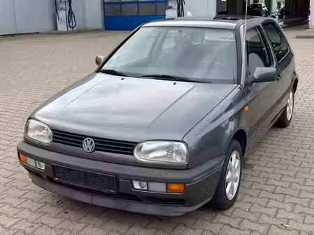 Volkswagen Golf 1.8 90