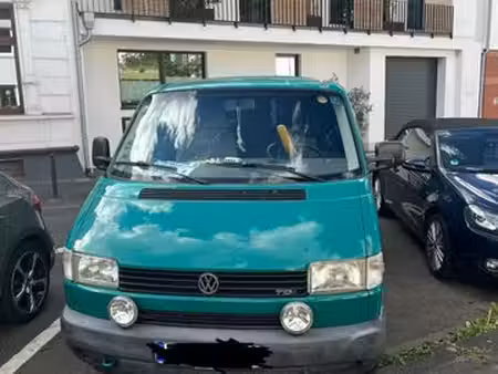 Volkswagen Transporter T4 2.5 TDI 88