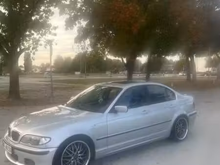 BMW Série 3 330i 170
