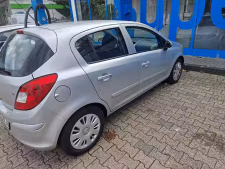 Opel Corsa 1.2 80 Edition
