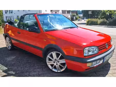 Volkswagen Golf 1.8 90