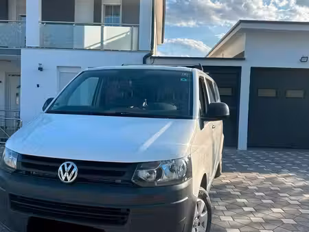 Volkswagen Transporter T5 2.0 TDI