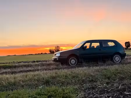 Volkswagen Golf 1.6 75