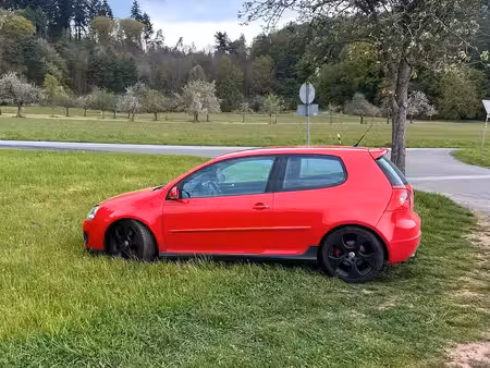 Volkswagen Golf GTI 2.0 200