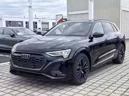 Audi Q8 50 340 S line quattro