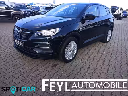 Opel Grandland 1.6 180 Edition