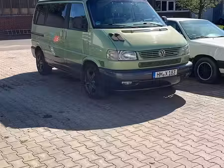 Volkswagen Transporter T4 2.5 TDI 102