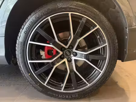 Audi Q8 50 TDI V6 3.0 286 S line quattro