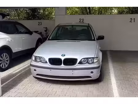 BMW Série 3 318i 2.0 143
