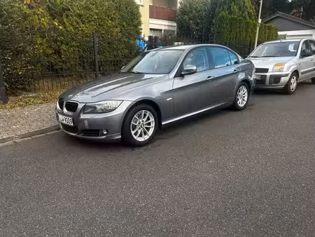 BMW Série 3 318d 2.0 143