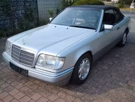 Mercedes-Benz Classe E E 200 136 Elegance