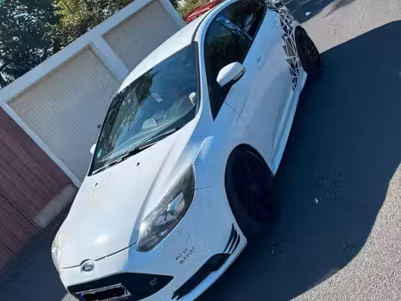 Ford Focus ST 2.0 250