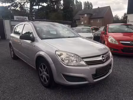Opel Astra 1.4 90