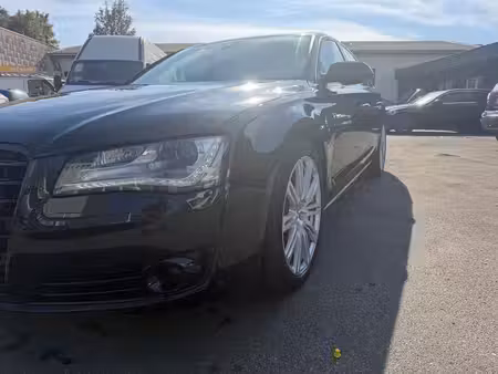 Audi A8 V6 3.0 TDI 250 quattro
