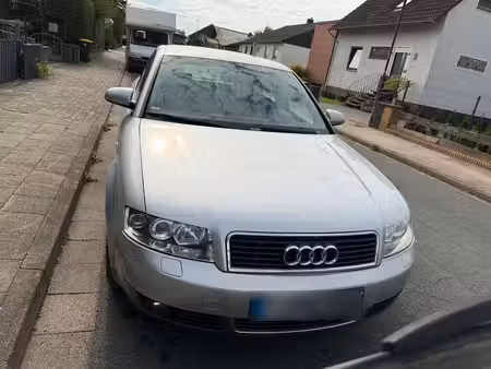 Audi A4 V6 2.4 170