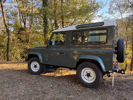 Land Rover Defender TD4 122 4x4