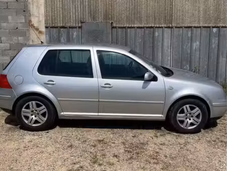 Volkswagen Golf 1.6 TDI 105