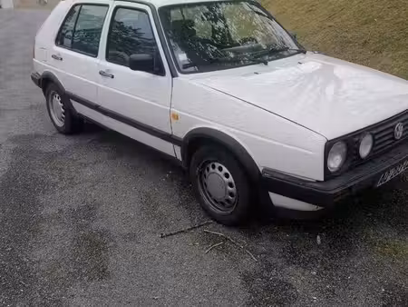 Volkswagen Golf 2.0 90