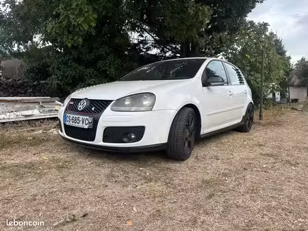 Volkswagen Golf GTI 2.0 200