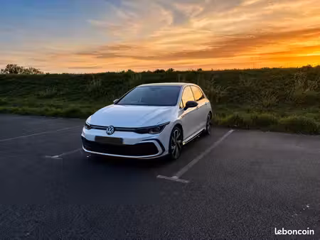 Volkswagen Golf 1.5 TSI 150 R-Line