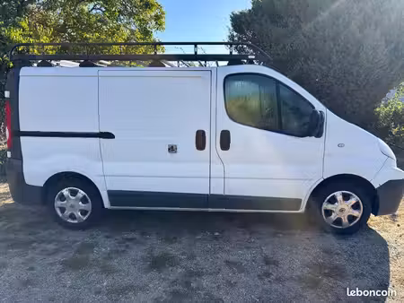 Renault Trafic 2.0 dCi 90