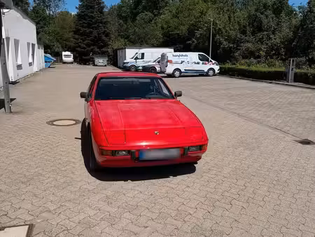 Porsche 924