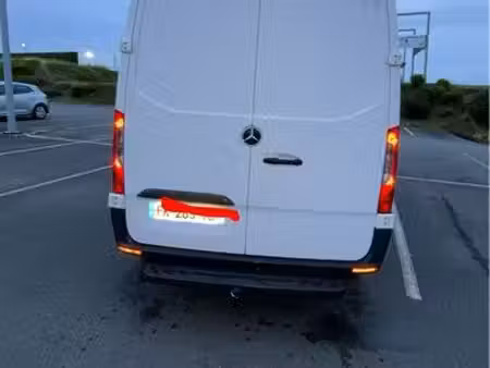 Mercedes-Benz Sprinter 2.1 143