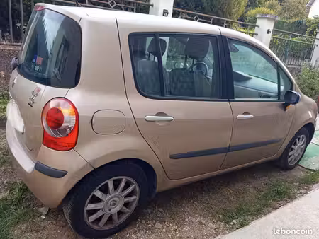 Renault Modus 1.6 110