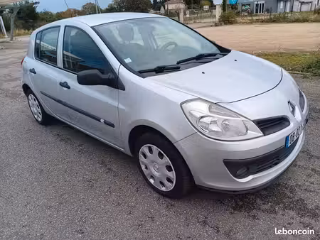 Renault Clio 1.2 75