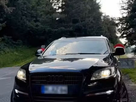 Audi Q7 quattro